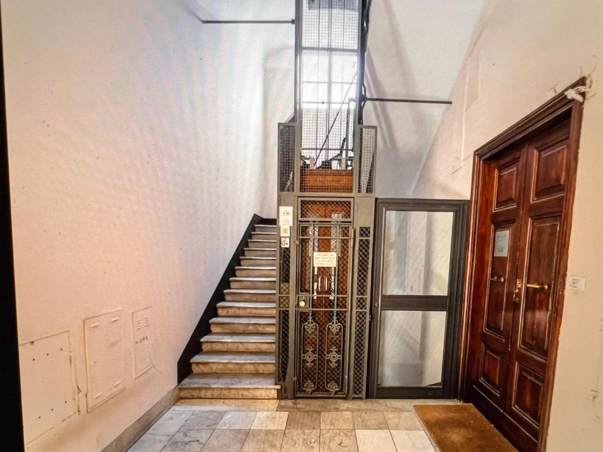 Appartamento Adorable Flat By Barberini Trevi Fountain *