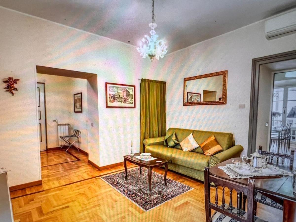 Adorable Flat By Barberini Trevi Fountain Appartamento *