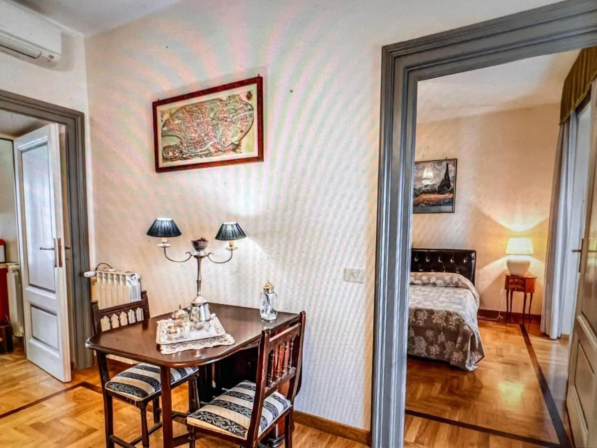 Appartamento Adorable Flat By Barberini Trevi Fountain Roma