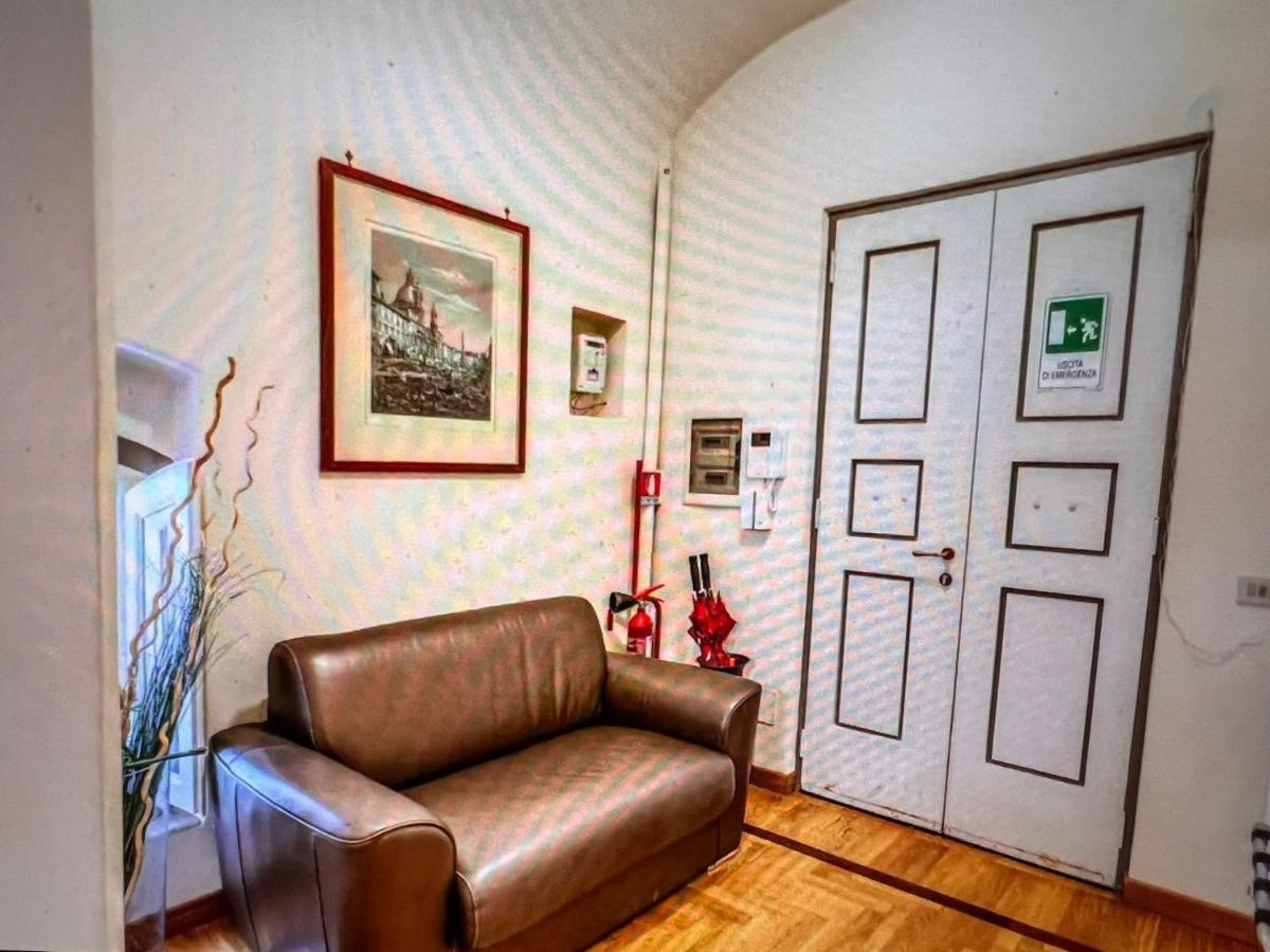 Appartamento Adorable Flat By Barberini Trevi Fountain *