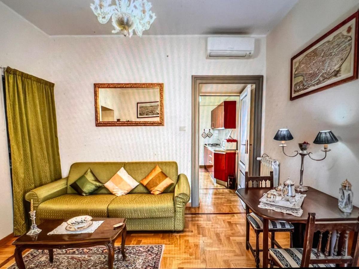 Adorable Flat By Barberini Trevi Fountain * Roma
