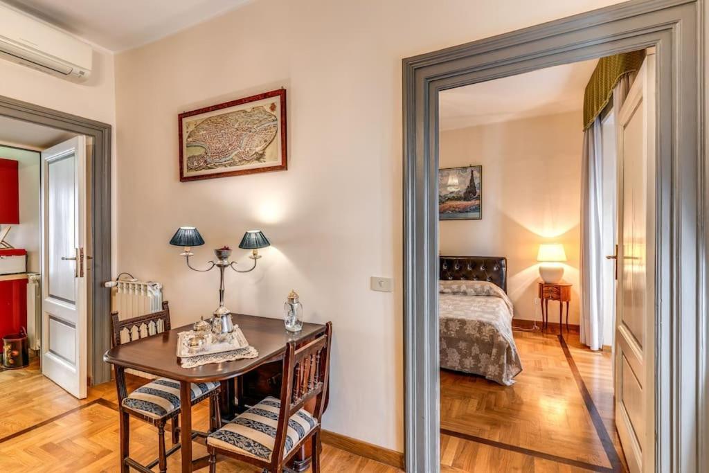 Adorable Flat By Barberini Trevi Fountain * Roma